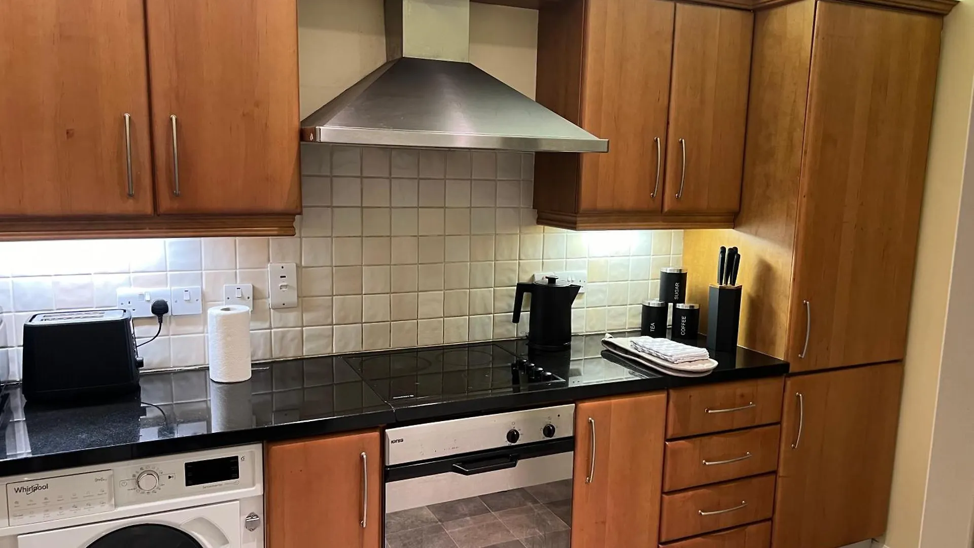 2Br Apartment Bt9 With Balcony Belfast