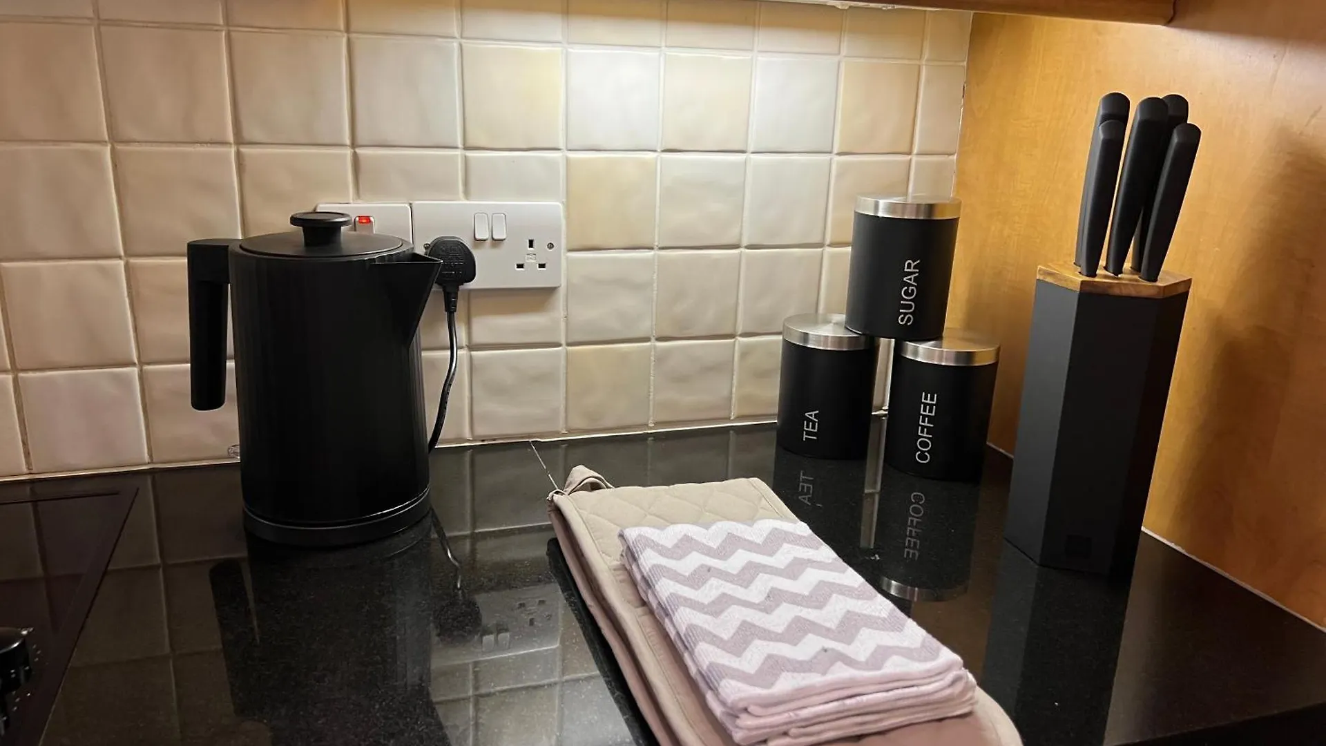 2Br Apartment Bt9 With Balcony Belfast
